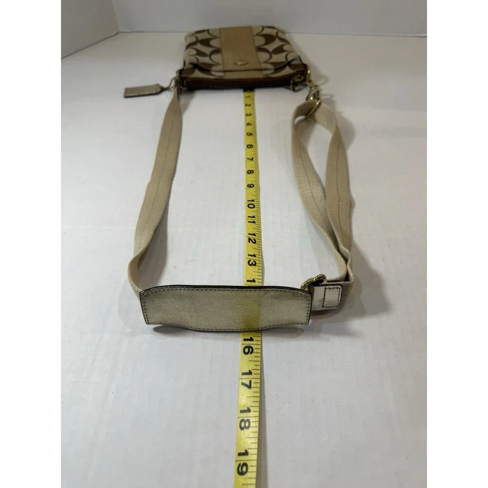 Coach‎ Signature Jacquard Gold Lurex Swingpack Crossbody Bag North South 42246